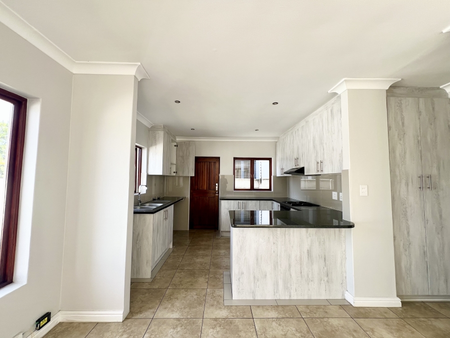 4 Bedroom Property for Sale in Parklands Western Cape